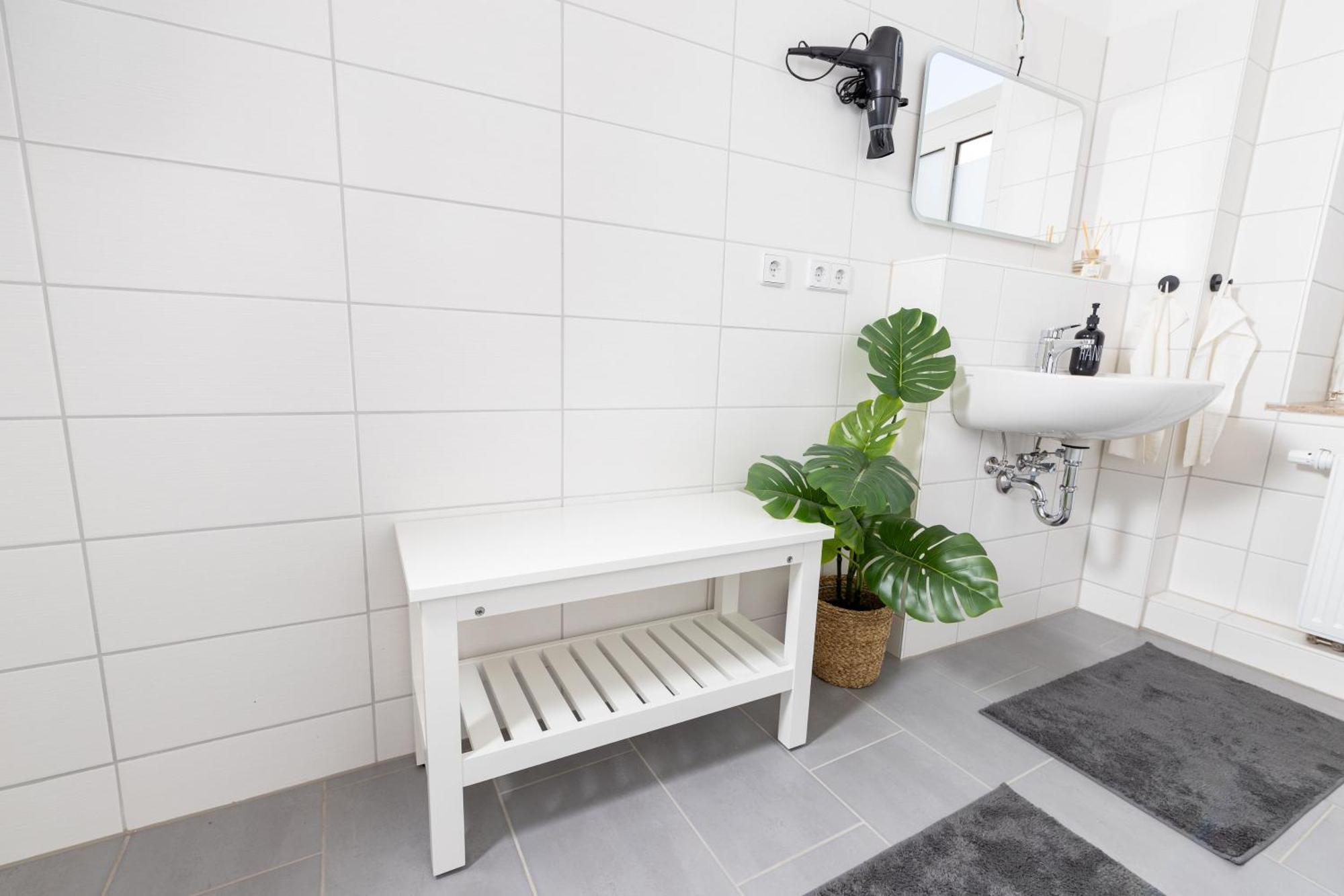 Modernes 5-zimmer Aparment - 8 Gaeste, Zentrumsnah Appartamento Lipsia