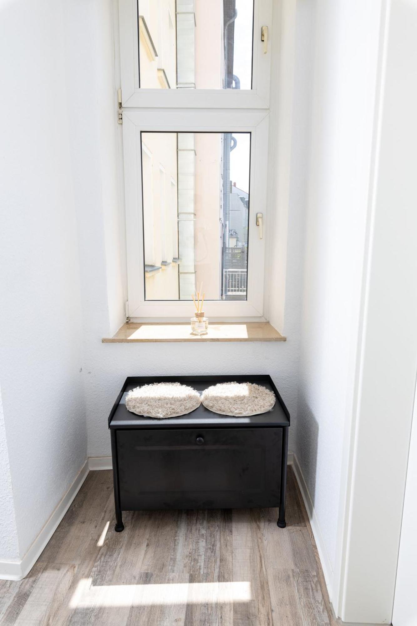Modernes 5-zimmer Aparment - 8 Gaeste, Zentrumsnah Appartamento